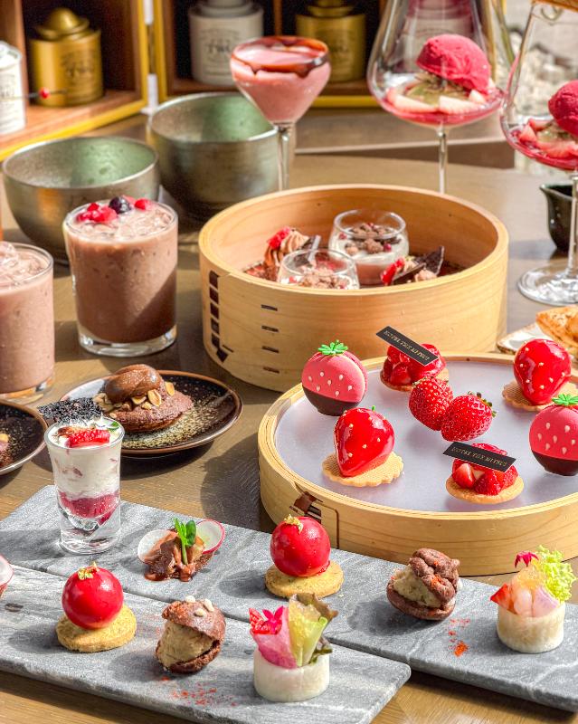 THE GARDEN BAR／HOTEL THE MITSUI KYOTOのいちご＆チョコレート アフタヌーンティーのアフタヌーンティー画像2