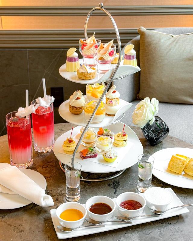 ストロベリー＆ホワイト アフタヌーンティーの画像1