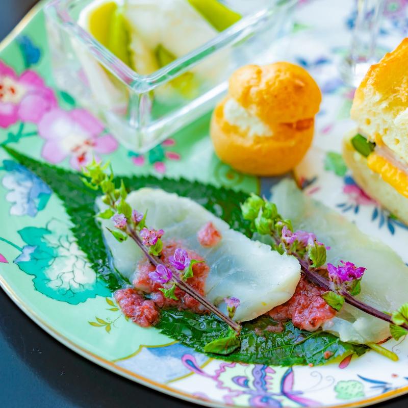 バー・ラウンジ THE BAR／ザ ロイヤルパークホテル アイコニック 東京汐留のAFTERNOON TEA with “SIROCCO”「ストロベリー＆桜」のセイボリー追加1画像