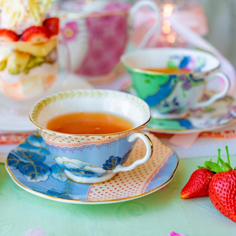 バー・ラウンジ THE BAR／ザ ロイヤルパークホテル アイコニック 東京汐留のAFTERNOON TEA with “SIROCCO”「ストロベリー＆桜」の飲み物画像