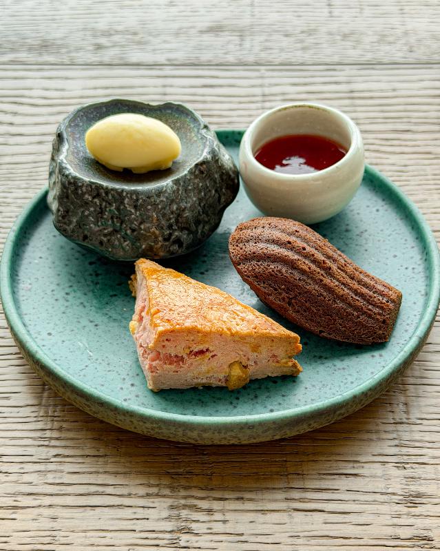 NiNi／1 Hotel TokyoのNiNiアフタヌーンティーのスコーン画像