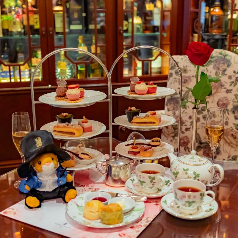 ザ ロビーラウンジ／ザ・リッツ・カールトン大阪のストロベリーアフタヌーンティーの画像1