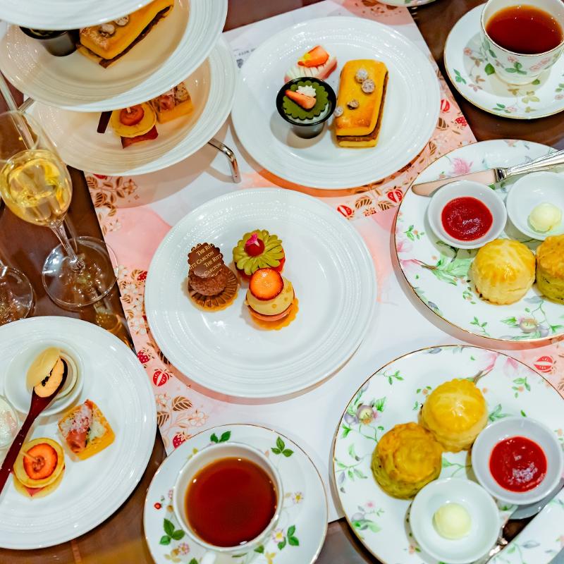 ザ ロビーラウンジ／ザ・リッツ・カールトン大阪のストロベリーアフタヌーンティーのアフタヌーンティー画像2