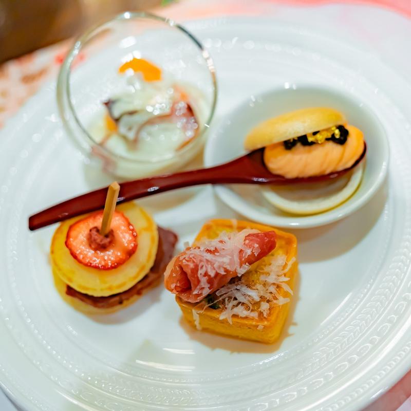 ザ ロビーラウンジ／ザ・リッツ・カールトン大阪のストロベリーアフタヌーンティーのセイボリー画像