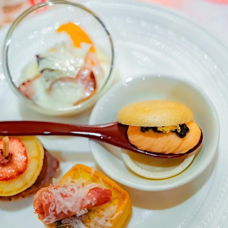 ザ ロビーラウンジ／ザ・リッツ・カールトン大阪のストロベリーアフタヌーンティーのセイボリー追加2画像