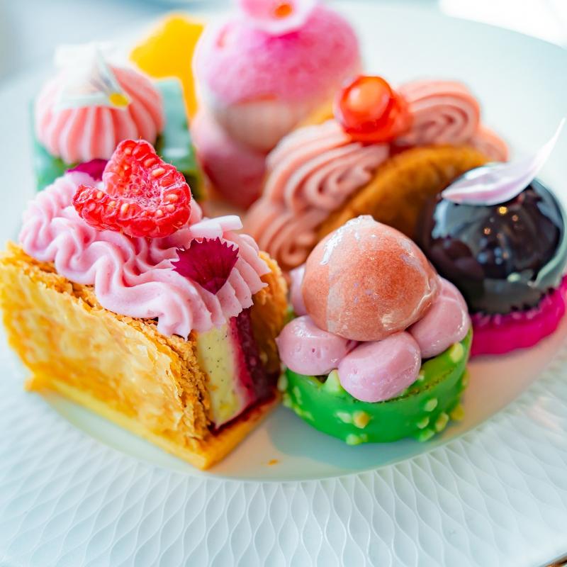 ビュメール／フェアモント東京のフレンチアフタヌーンティー「SAKURA IN PARIS」のスイーツ追加1画像