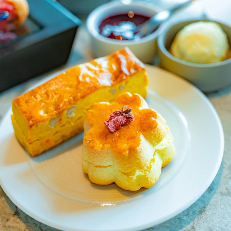 Bar Bellustar／BELLUSTAR TOKYO, A Pan Pacific Hotelのスプリングアフタヌーンティー〜SAKURA〜のスコーン画像