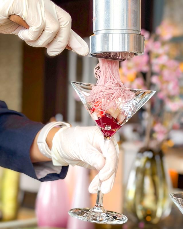 オリエンタルラウンジ／マンダリン オリエンタル 東京の桜アフタヌーンティーのスタンドその他プレート2画像