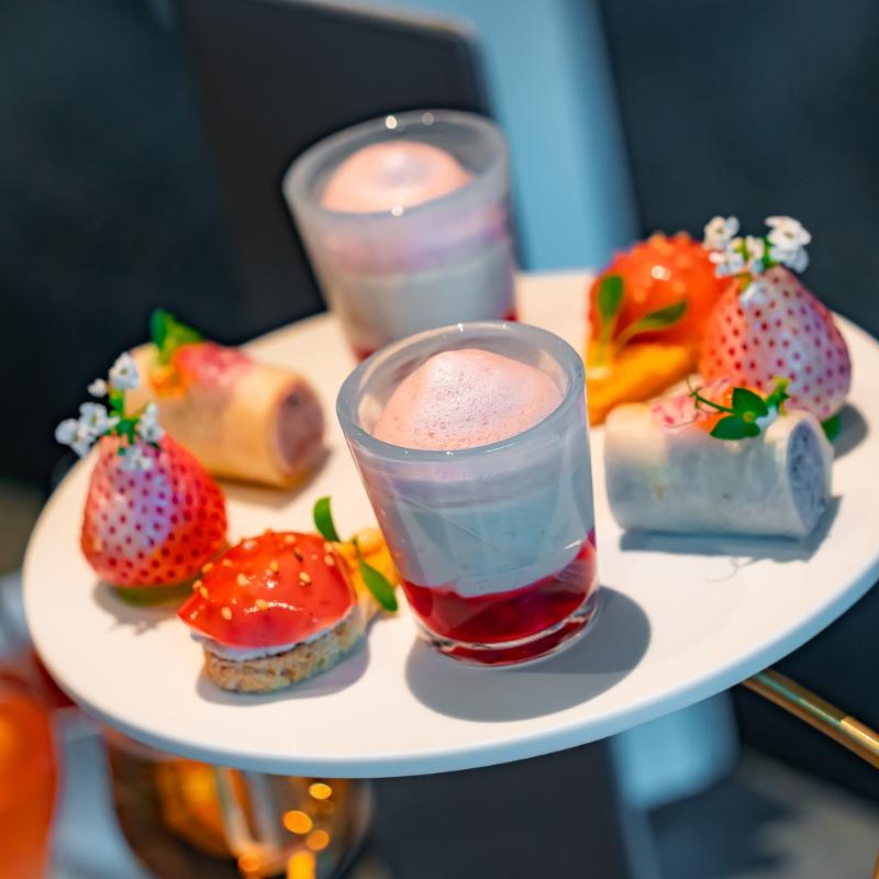 JWラウンジ／JWマリオット・ホテル東京のJWストロベリーアフタヌーンティー ～白苺と桜～のスタンド2段目画像