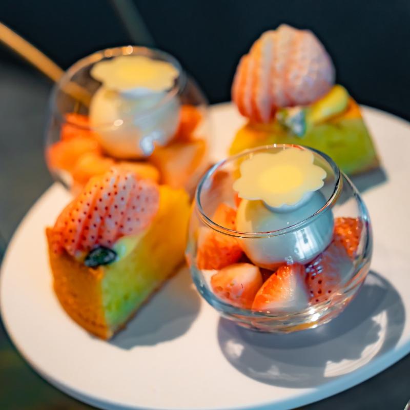 JWラウンジ／JWマリオット・ホテル東京のJWストロベリーアフタヌーンティー ～白苺と桜～のスタンド3段目画像