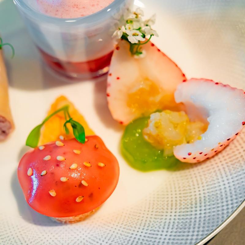 JWラウンジ／JWマリオット・ホテル東京のJWストロベリーアフタヌーンティー ～白苺と桜～のセイボリー追加2画像