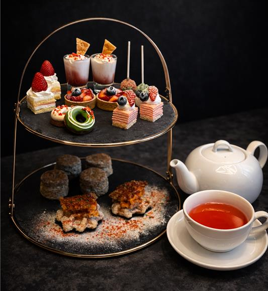 苺と抹茶のアフタヌーンティーの画像1