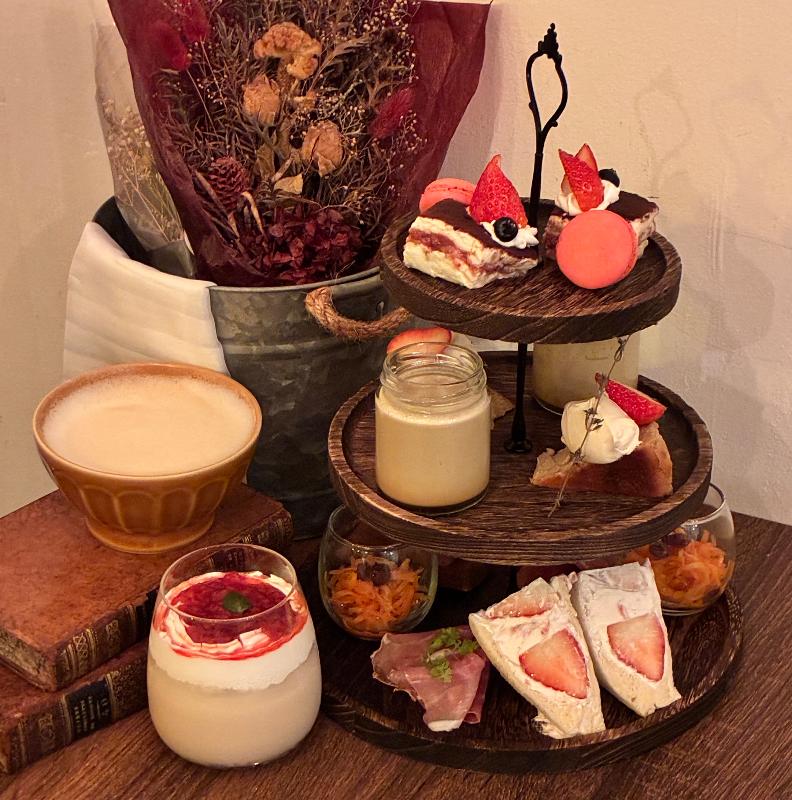 いちごとカフェオレのご褒美アフタヌーンの画像1