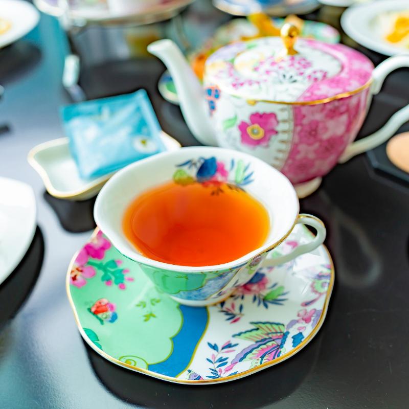 バー・ラウンジ THE BAR／ザ ロイヤルパークホテル アイコニック 東京汐留のAFTERNOON TEA with “SIROCCO”「メロン＆マンゴー」の飲み物画像