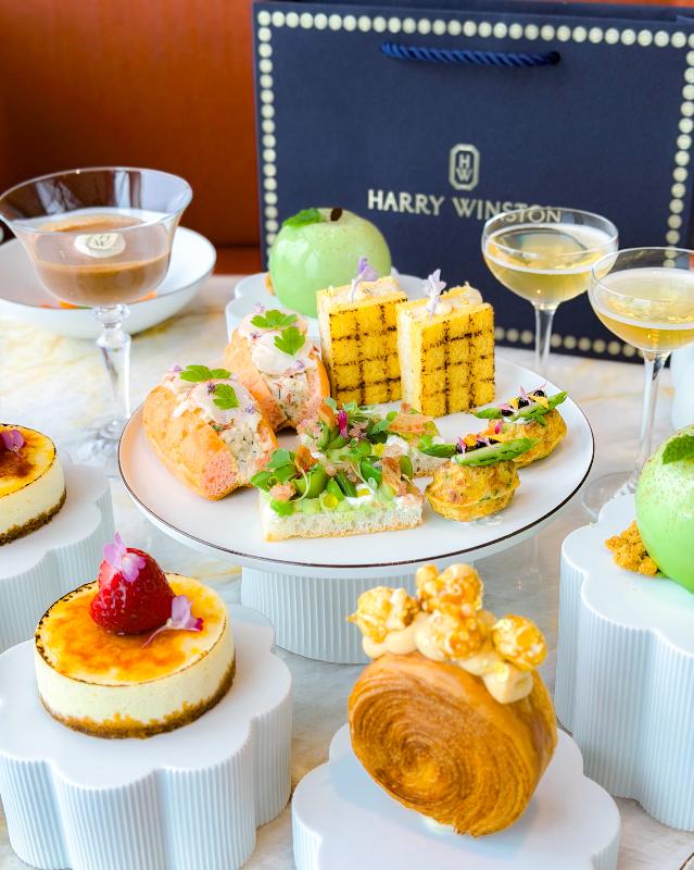 ピークラウンジ／パークハイアット東京の“HARRY WINSTON's New York” アフタヌーンティのスタンド画像