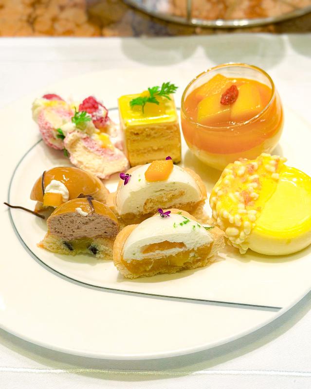 ザ・ロビー／ザ・ペニンシュラ東京のマンゴー&シトラス アフタヌーンティーのスイーツ追加1画像