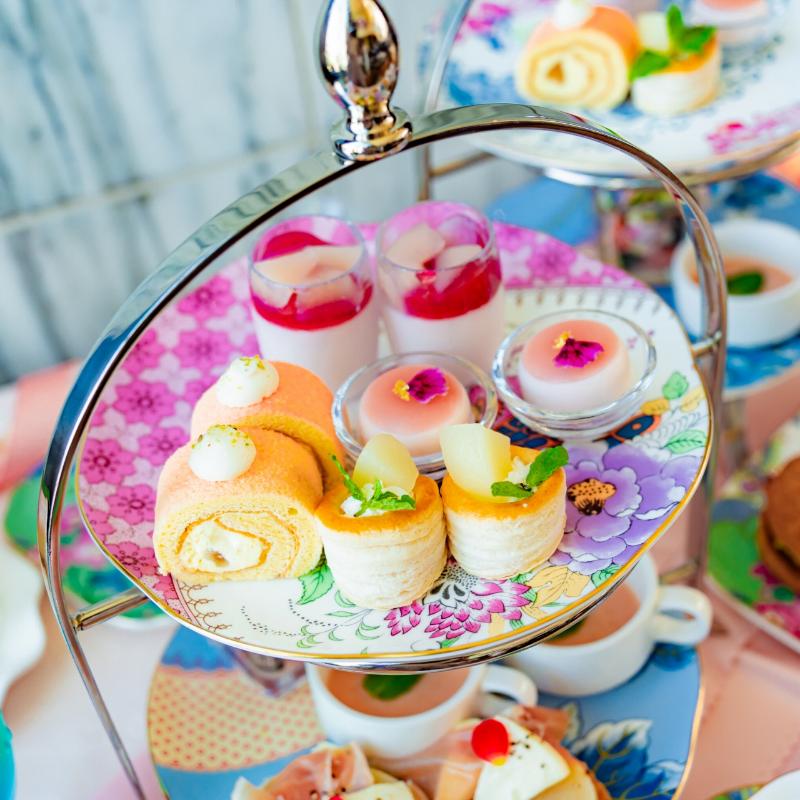 オールデイダイニング ハーモニー／ザ ロイヤルパークホテル アイコニック 東京汐留のAFTERNOON TEA with “SIROCCO”「ピーチ」のスタンド1段目画像