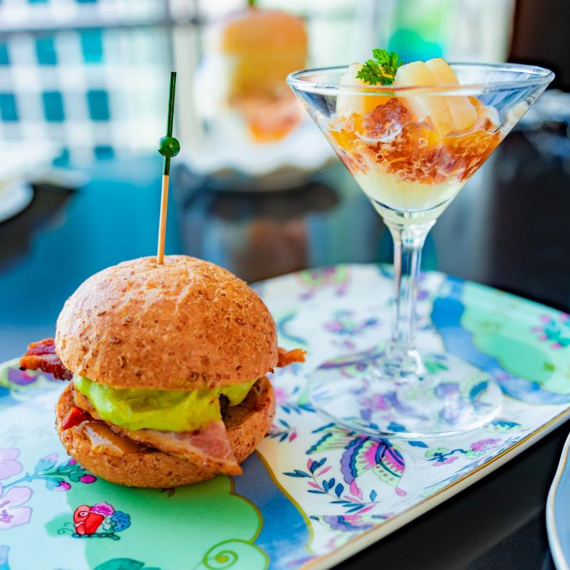 オールデイダイニング ハーモニー／ザ ロイヤルパークホテル アイコニック 東京汐留のAFTERNOON TEA with “SIROCCO”「ピーチ」のセイボリー追加2画像