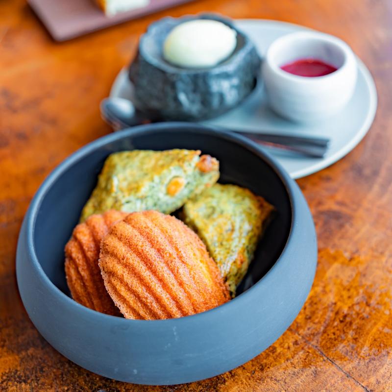 NiNi／1 Hotel TokyoのLa Belle Vie Afternoon Tea ～桃のアフタヌーンティー～のスタンドその他プレート1画像