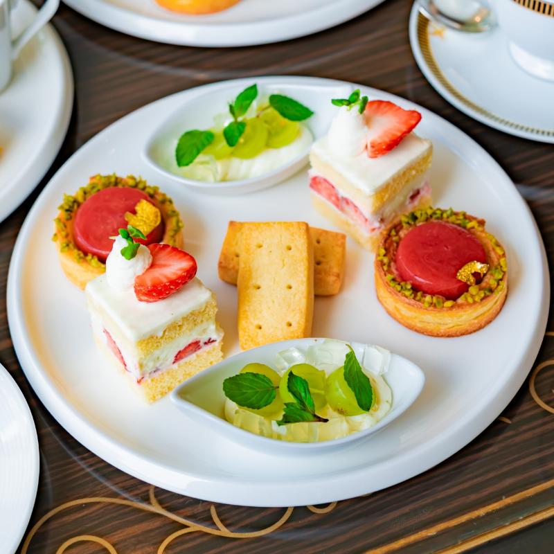インペリアルラウンジ アクア／帝国ホテルのBritish Summer Afternoon Tea ~Summer Retreat~のスタンド1段目画像