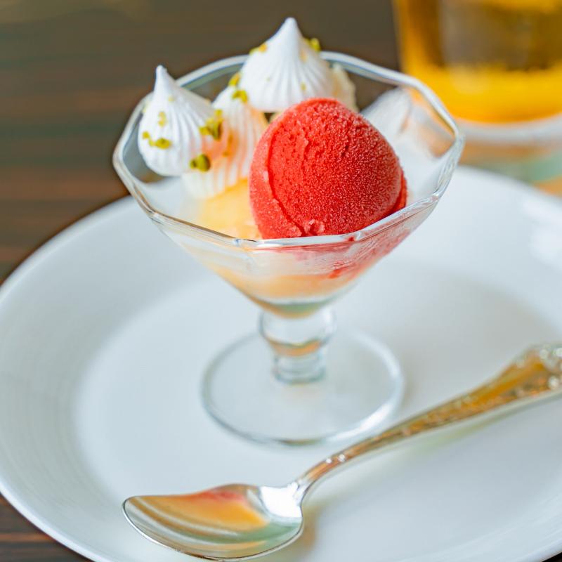 インペリアルラウンジ アクア／帝国ホテルのBritish Summer Afternoon Tea ~Summer Retreat~のスタンドその他プレート1画像