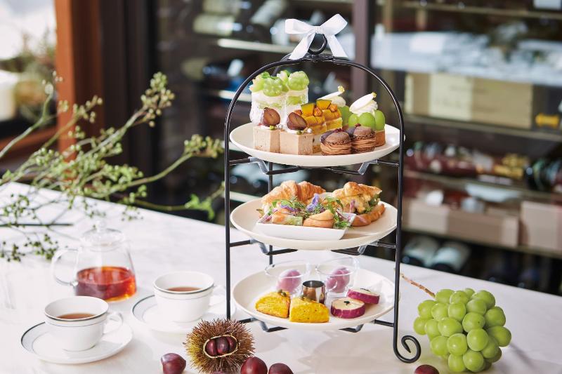 Autumn Afternoon Tea ～秋の味覚とシャインマスカット～の画像1