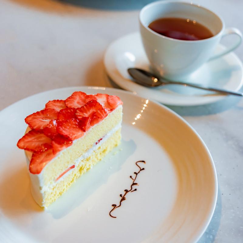 CADRANのランチコースでお誕生日祝いの画像