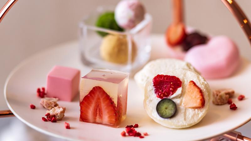 進化系和菓子「Neo和菓子」＆いちごも食べ放題　スイーツからセイボリーまでいちご尽くしのアフタヌーンティーを販売の画像2