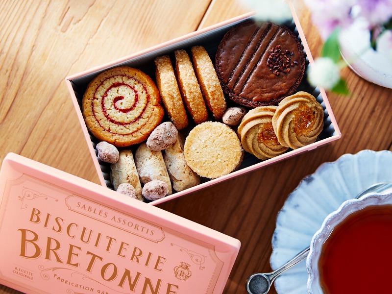 2023 ブルトンヌのバレンタイン・ホワイトデーギフト焼き菓子専門店「ビスキュイテリエ ブルトンヌ」毎年完売の2月3月限定のクッキー缶“ピンク缶”が、今年も2色で登場！の画像2