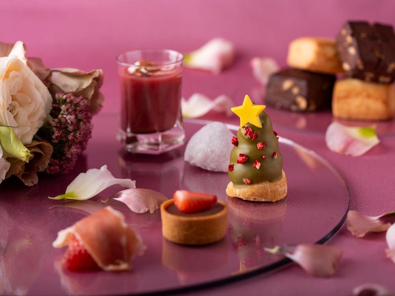 苺とチョコレートを使用したXmasアフタヌーンティーセットの画像2