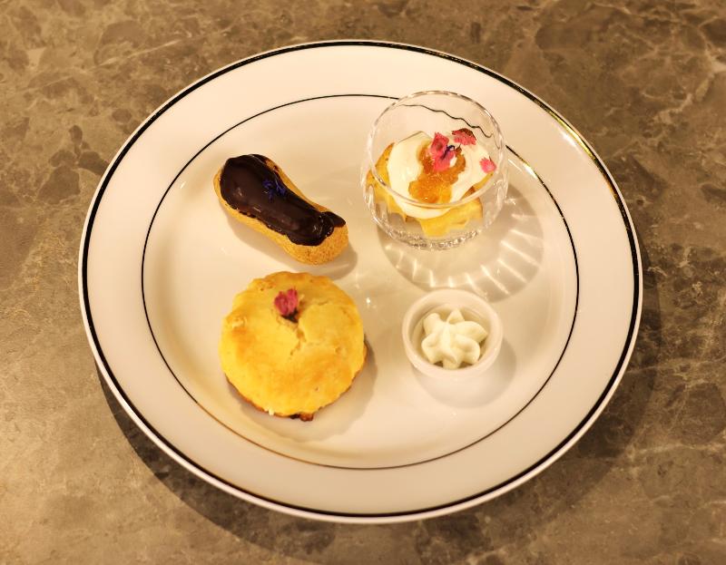 イブニングティーセット『ミス・マープルのスプリング・ティールーム』の画像2