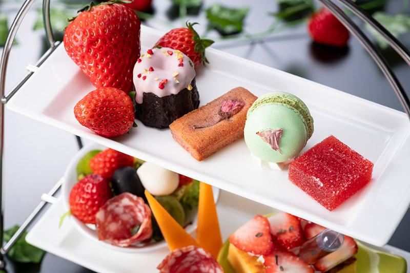 いちごと桜のアフタヌーンティーの画像2