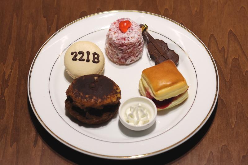 『シャーロック・ホームズ』イブニングティーセットの画像2