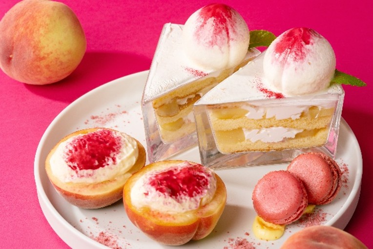 桃のショートケーキとフレッシュ桃ティラミスの贅沢アフタヌーンティーの画像2
