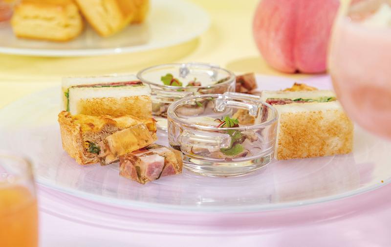 TeaDropTimeサブ管理者のLA SUITE Peach Afternoon Tea画像