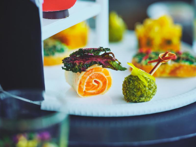 コンラッド大阪×ニコライ バーグマン フラワーズ & デザイン 「Blooms & Bites」ストロベリーアフタヌーンティーの画像3