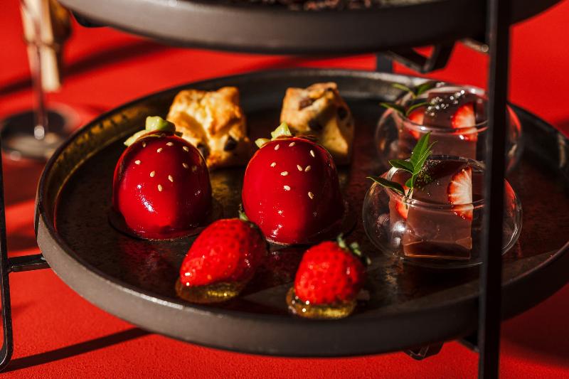 いちごバレンタインアフタヌーンティー～Rouge et Noir～の画像3