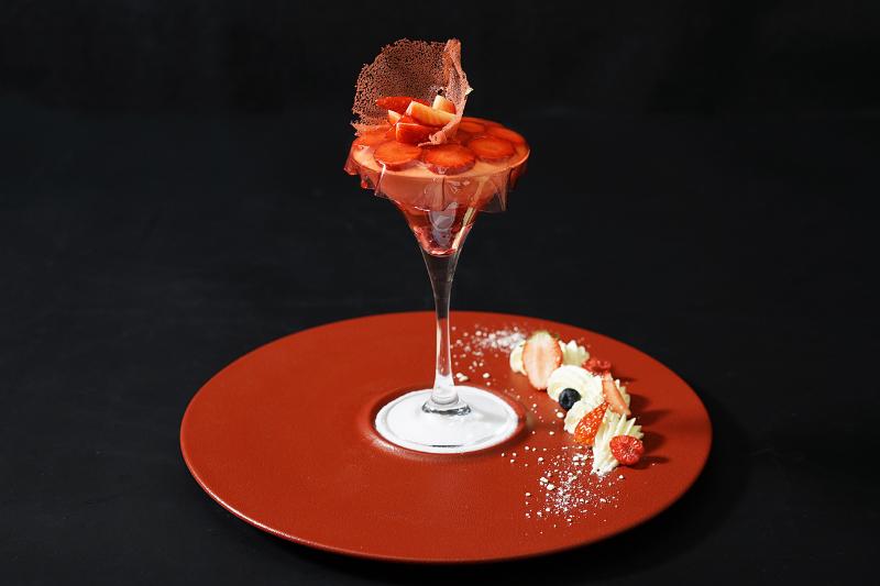 埼玉県産いちご「あまりん」アフタヌーンティー 1st ルージュ・ド・あまりんの画像3