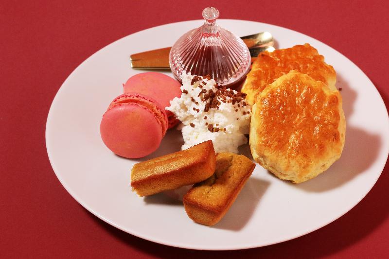 冬のアフタヌーンティー Palette in Three Colors ～赤・白・緑～の画像3