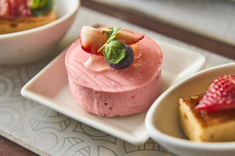 苺づくしの贅沢アフタヌーンティーの画像3