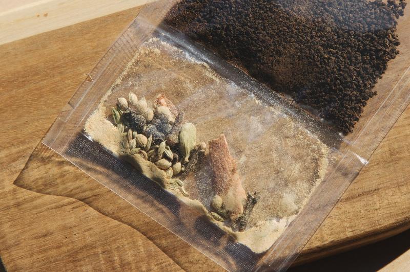 アウトドアでも手軽に本格マサラチャイを楽しめる「焚き火でチャイ」1月25日（水）発売の画像4