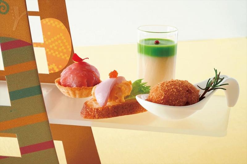 【横浜ロイヤルパークホテル】イースターをお祝いするアフタヌーンティーとスイーツを販売の画像4
