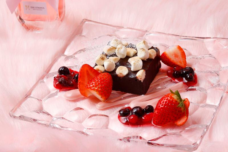 ストロベリーブルーム アフタヌーンティーの画像4