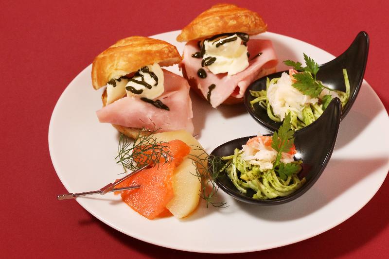 冬のアフタヌーンティー Palette in Three Colors ～赤・白・緑～の画像4