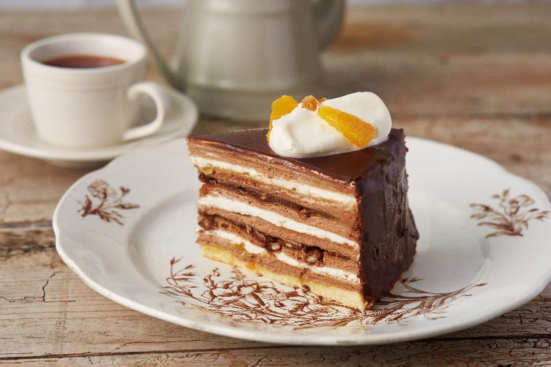 【Afternoon Tea LOVE&TABLE】プレミアムな苺づくし「苺のミルクレープ」や、苺×ミルクティーなど冬の新作ミルクレープを発売の画像5
