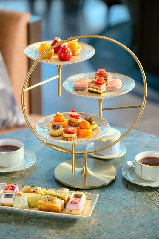 エレガンス・イン・ストロベリーブルームの画像5