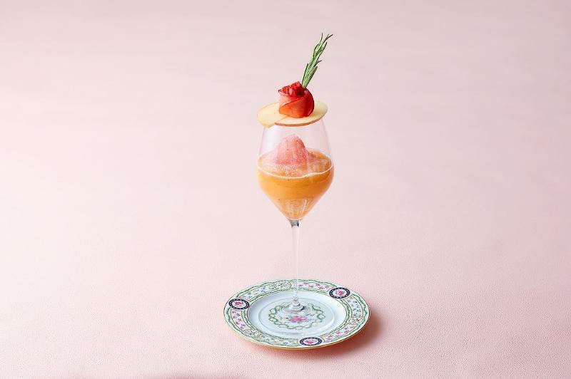 ストロベリーアフタヌーンティー with LADURÉE～マリー・アントワネットの世界～の画像6
