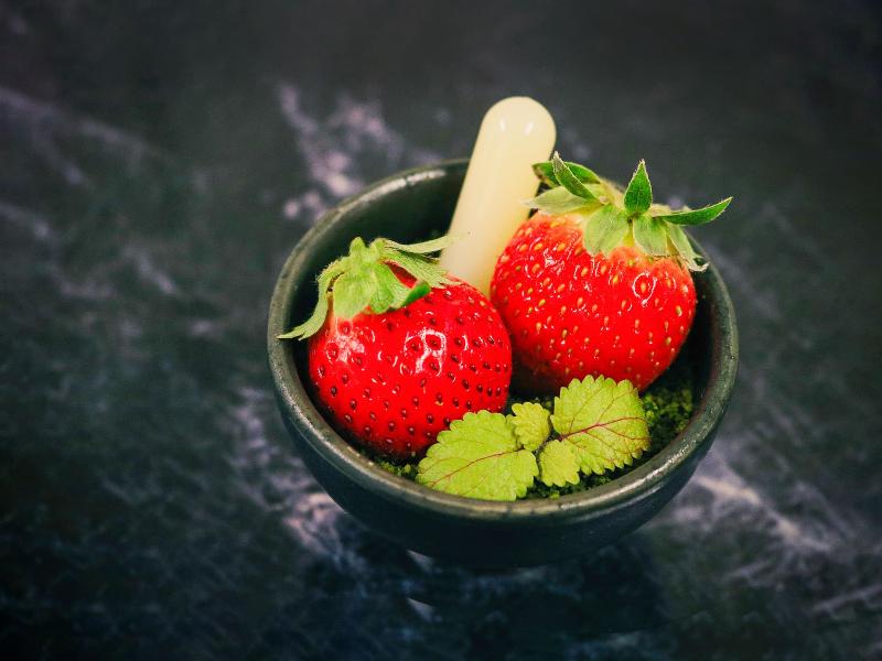 コンラッド大阪×ニコライ バーグマン フラワーズ & デザイン 「Blooms & Bites」ストロベリーアフタヌーンティーの画像6