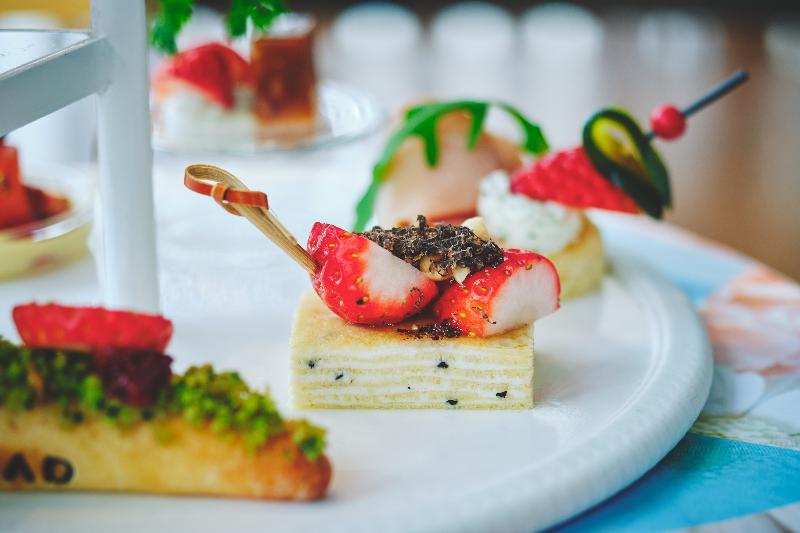 Modern Victoria ストロベリーアフタヌーンティーの画像6